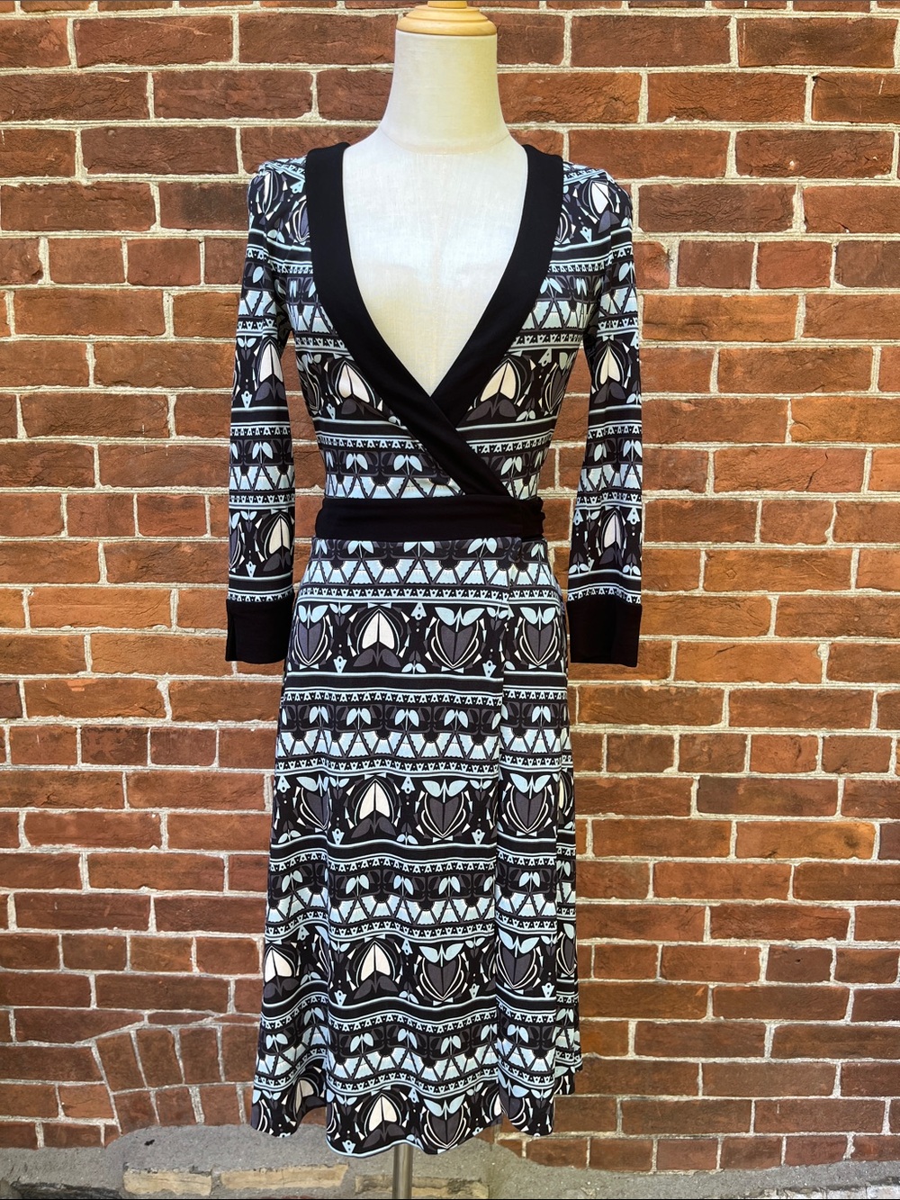 Diane Von Furstenberg Black and White Wrap-Style Long Sleeve Dress